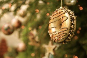 donut ornament on a christmas tree